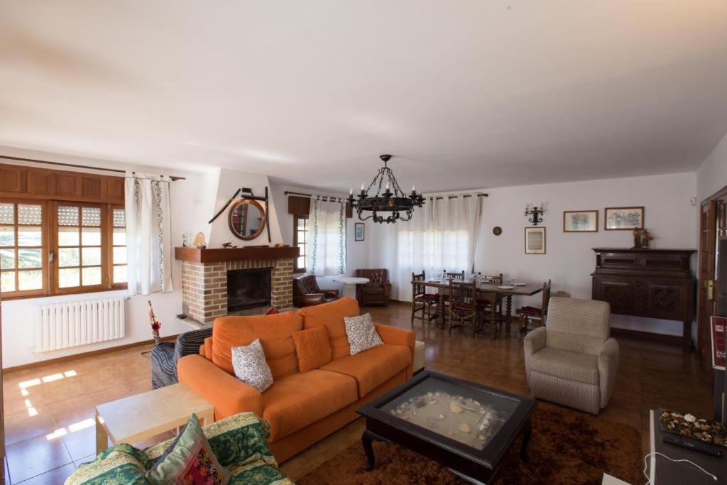 הוילה סנשנשו Chalet Paxarinas מראה חיצוני תמונה